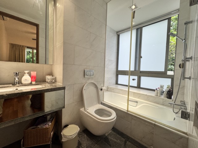 THE SEAFRONT ON MEYER 22