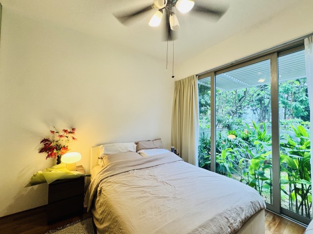 THE SEAFRONT ON MEYER 8