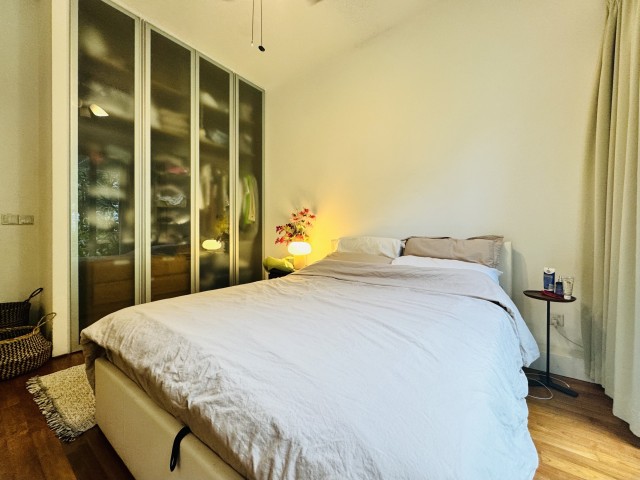 THE SEAFRONT ON MEYER 9