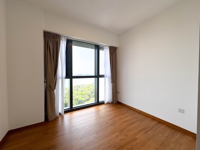 SEASIDE RESIDENCES 11