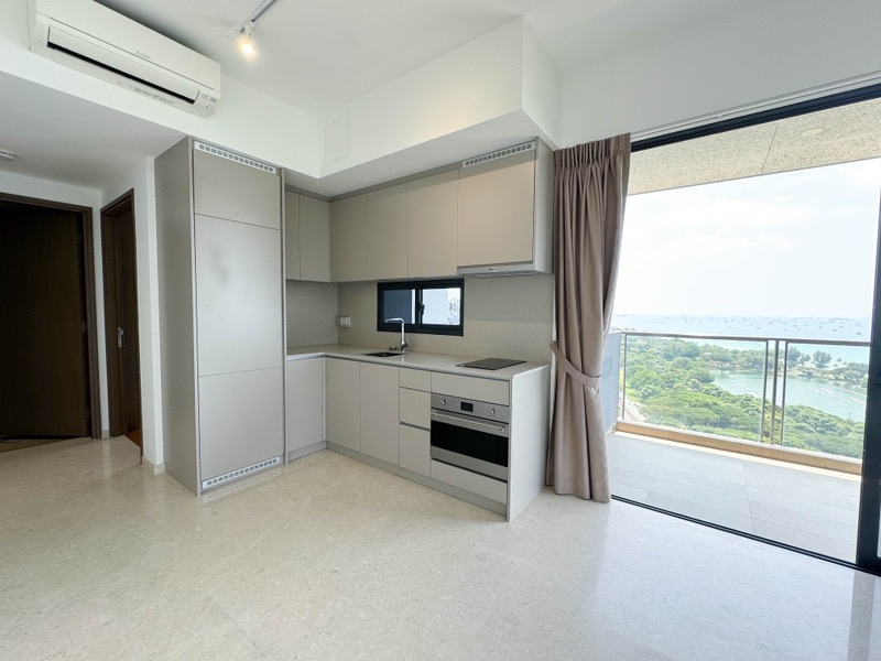 SEASIDE RESIDENCES 9
