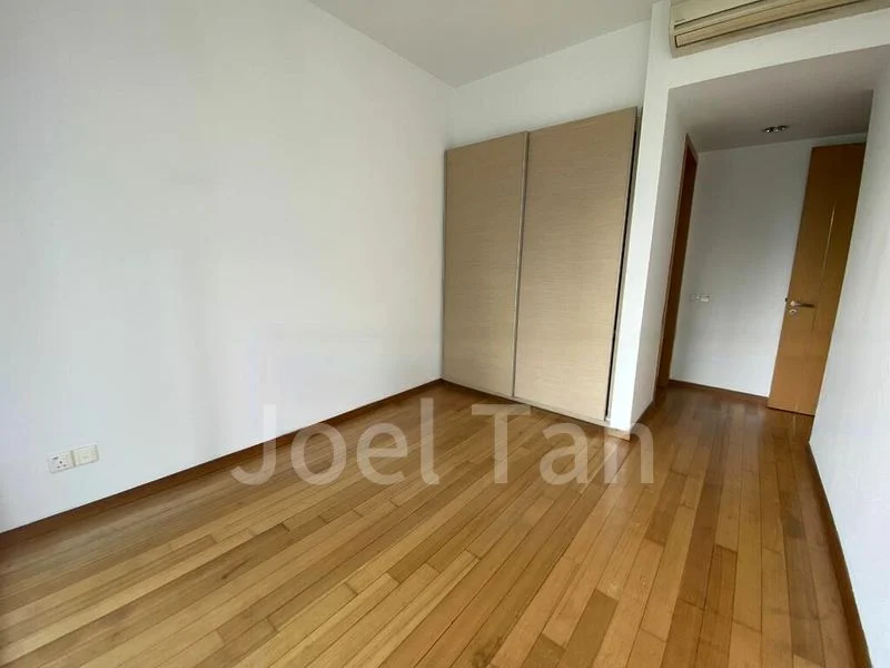 MARINA BAY RESIDENCES 5