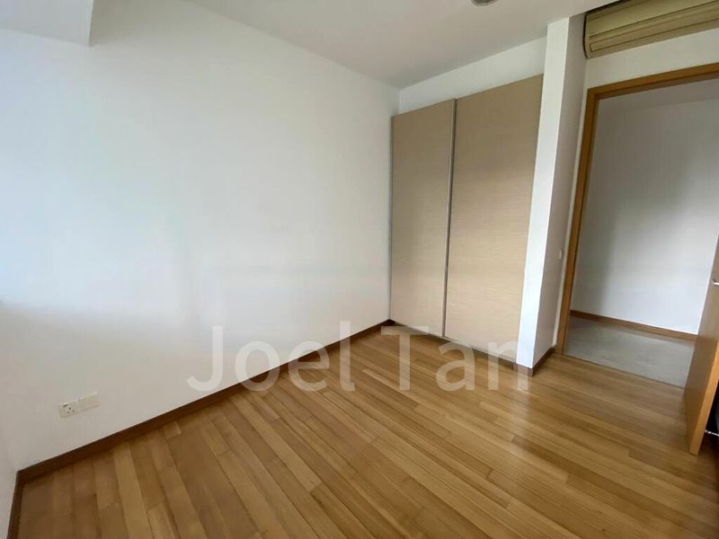 MARINA BAY RESIDENCES 7