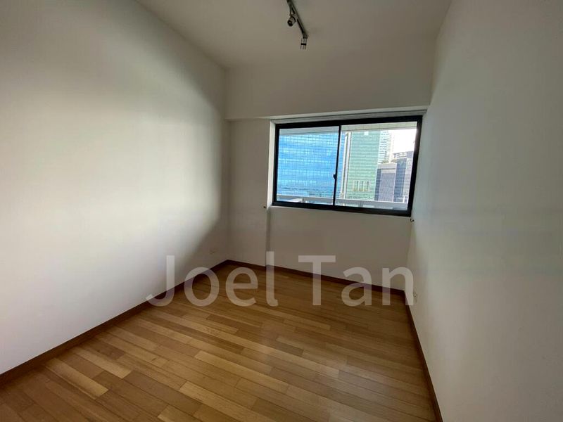 MARINA BAY RESIDENCES 8