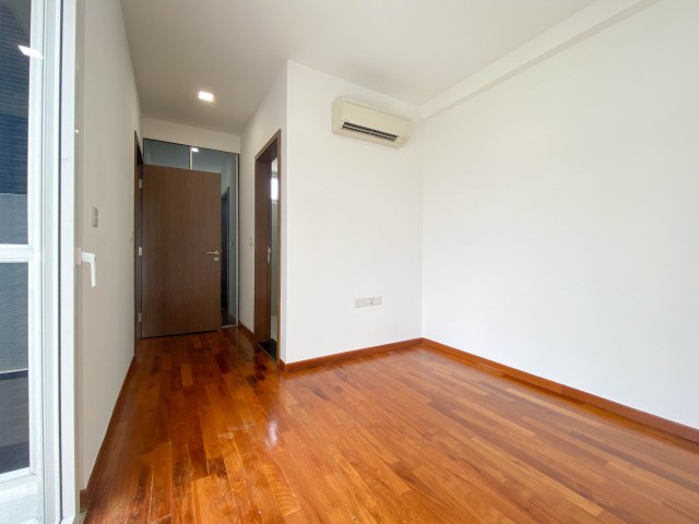 KENSINGTON SQUARE 12