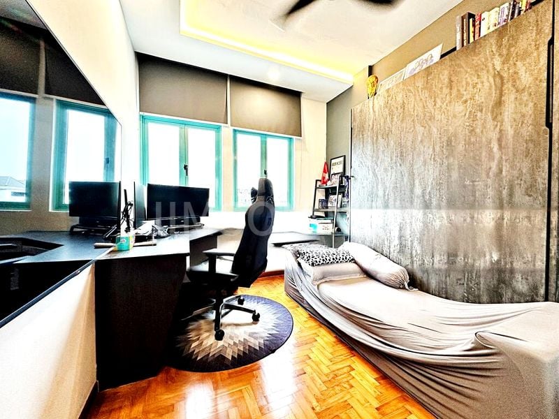 BALLOTA PARK CONDOMINIUM 12