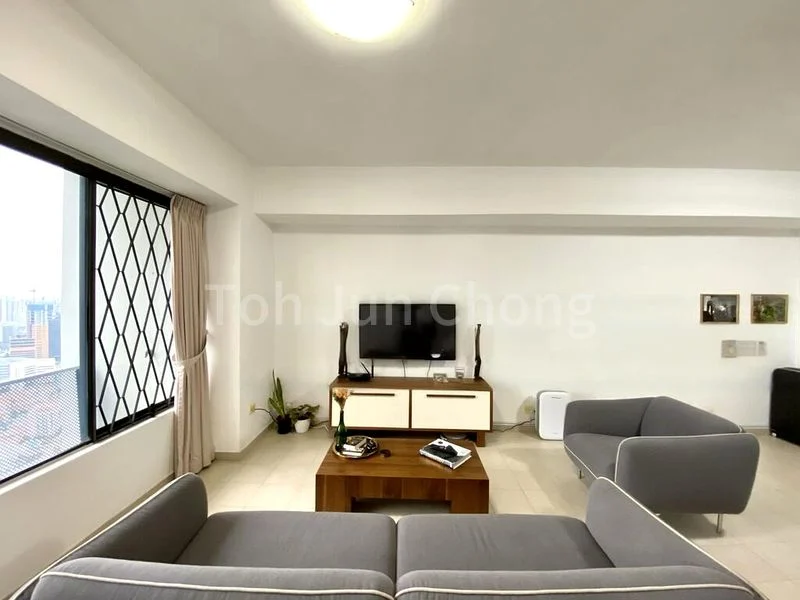 INTERNATIONAL PLAZA 3