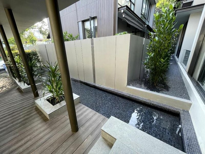NAMLY COURT 4