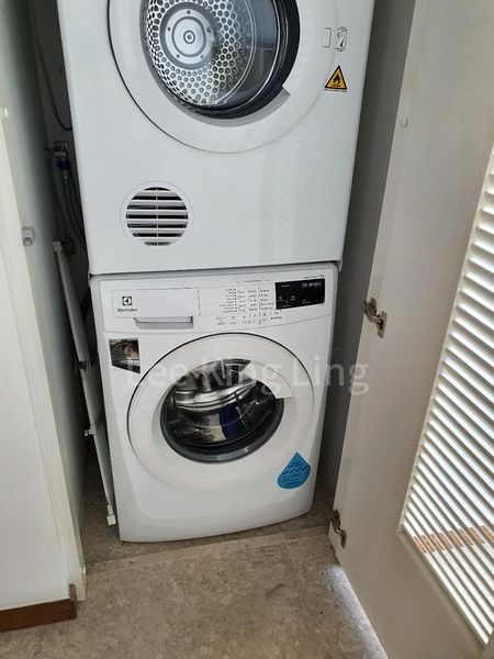 MARINA BAY RESIDENCES 6