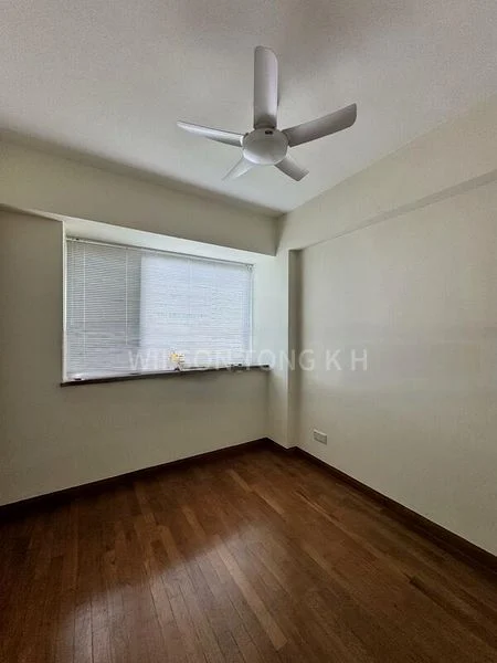 THE SERENADE @ HOLLAND 5