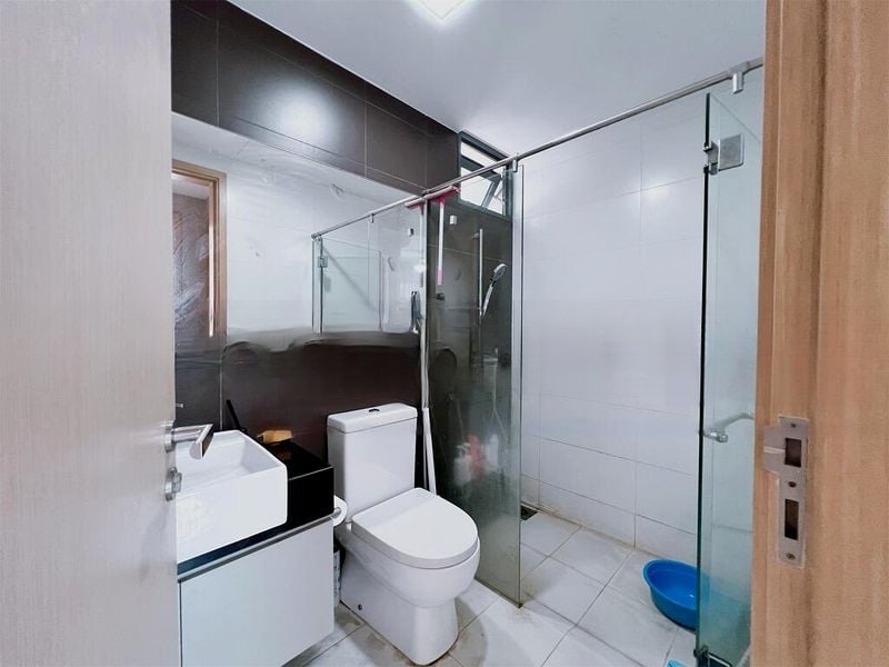 ESPARINA RESIDENCES 7