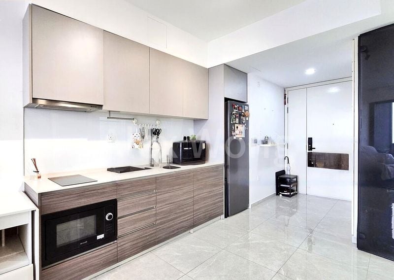 STIRLING RESIDENCES 5