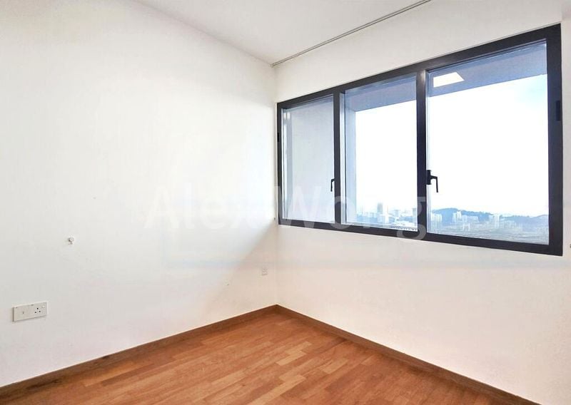 STIRLING RESIDENCES 9