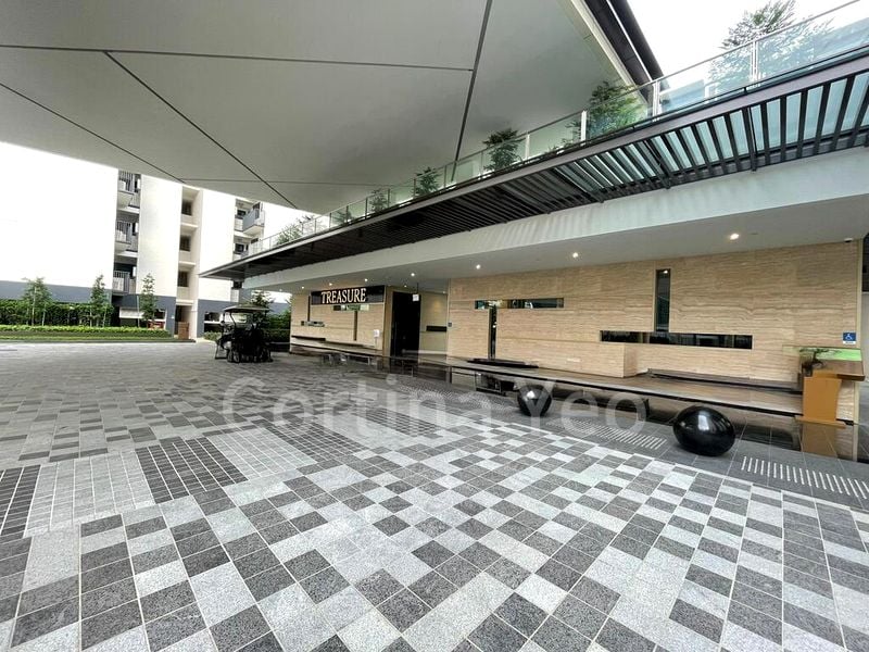 TREASURE AT TAMPINES 10