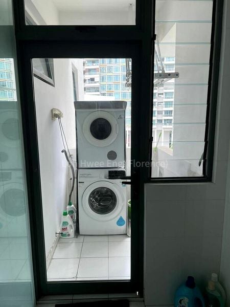 WATERMARK ROBERTSON QUAY 3