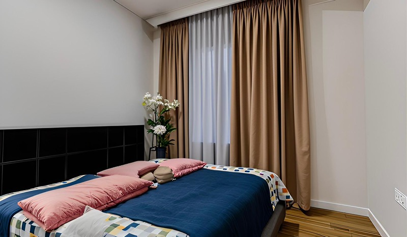 THE LAKEFRONT RESIDENCES 15