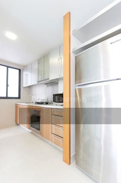 THE PIER AT ROBERTSON 9