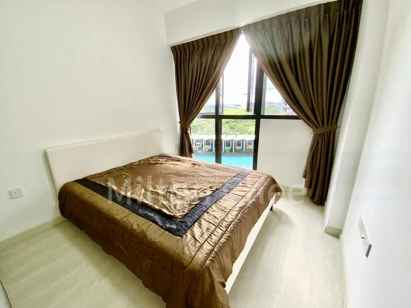 RIVERFRONT RESIDENCES 6