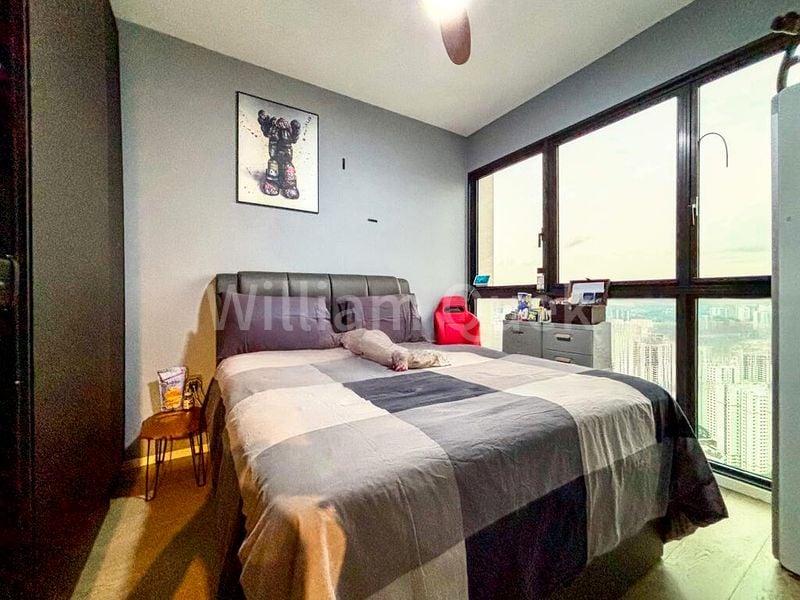 AVENUE SOUTH RESIDENCE 11