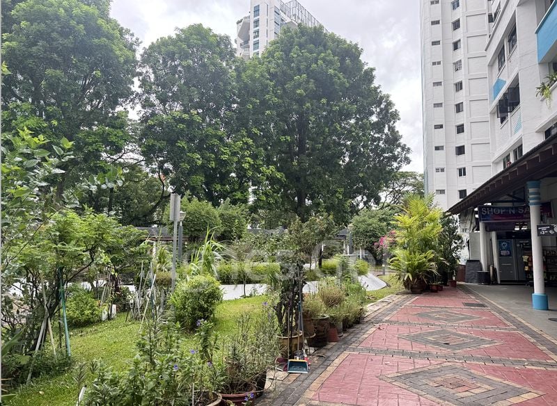 JURONG EAST ST 21 10