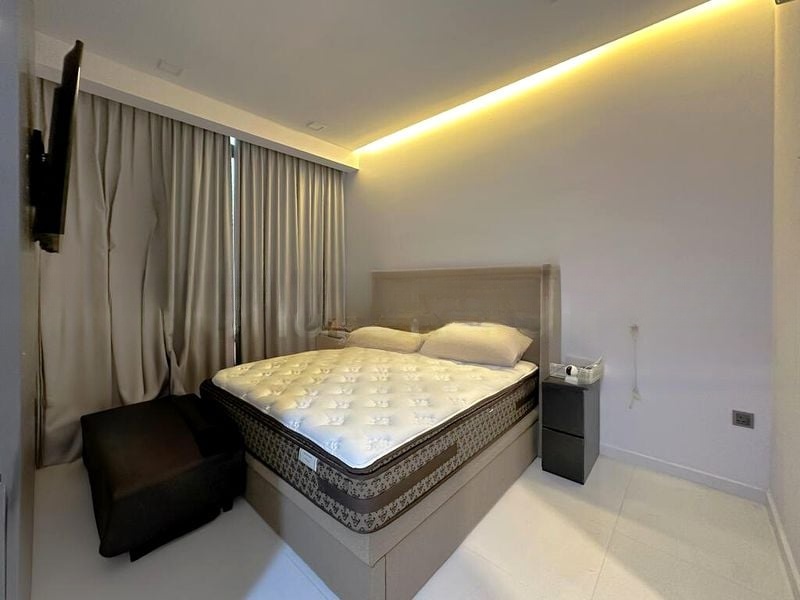 THE TERRACE 5