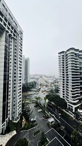 COASTLINE RESIDENCES 4