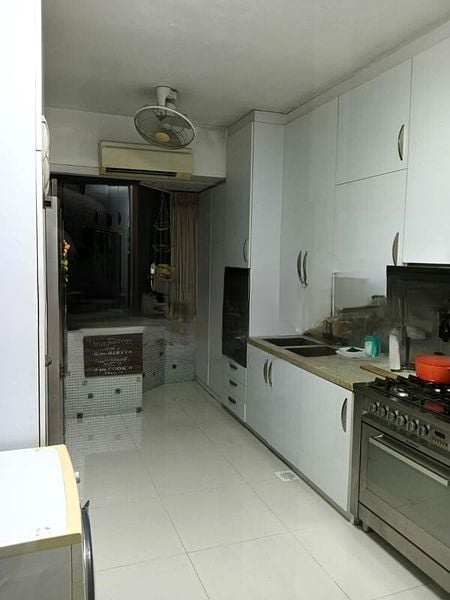 LAKEPOINT CONDOMINIUM 10