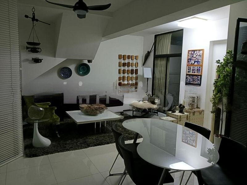 LAKEPOINT CONDOMINIUM 5