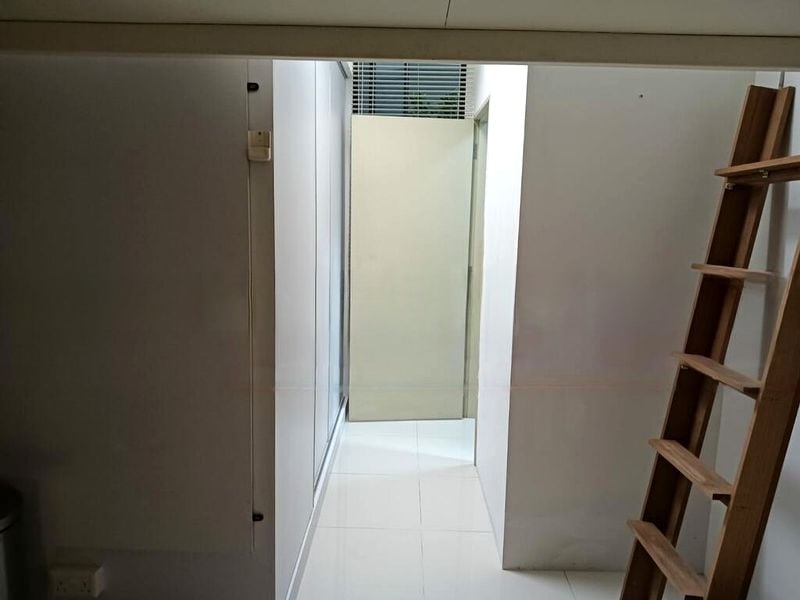 LAKEPOINT CONDOMINIUM 9