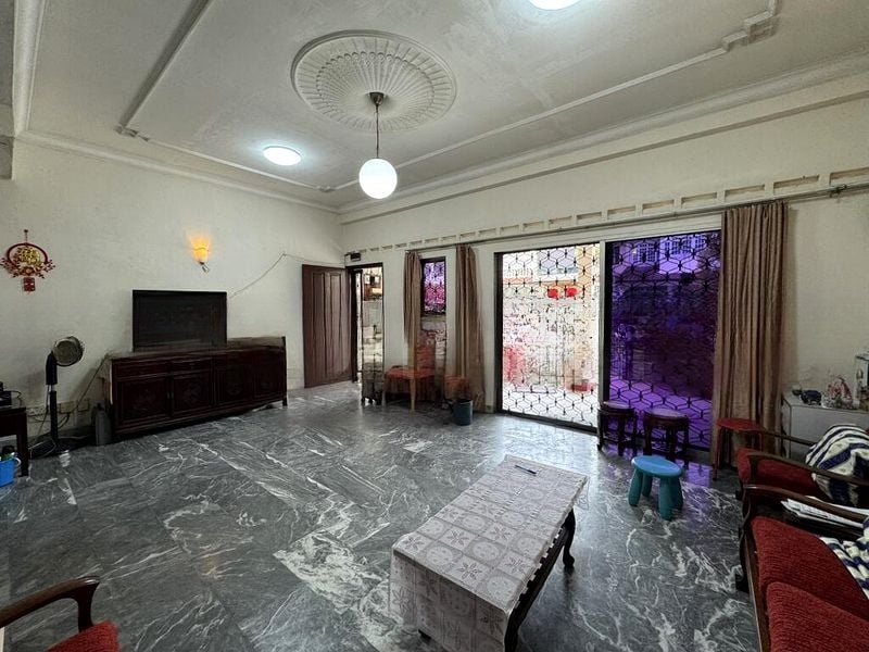 SELETAR HILLS ESTATE 13