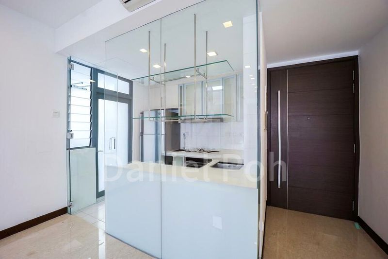 WATERMARK ROBERTSON QUAY 14