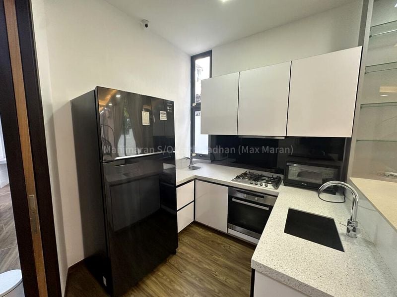 KENSINGTON PARK CONDOMINIUM 5