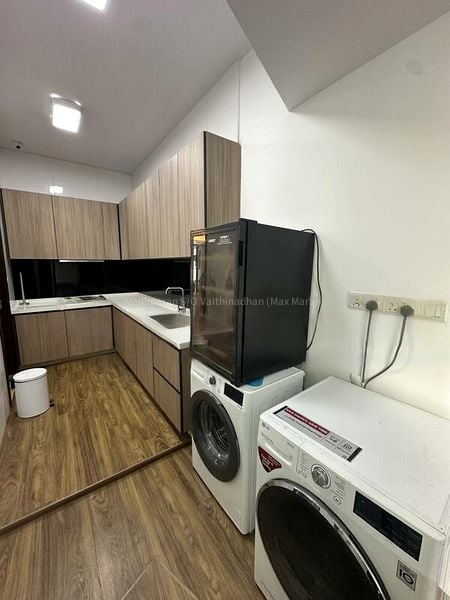 KENSINGTON PARK CONDOMINIUM 10