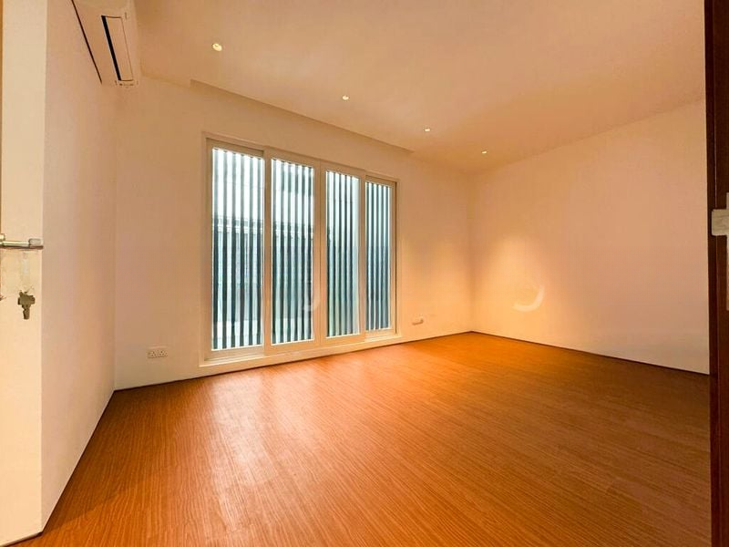 SELETAR HILLS ESTATE 6