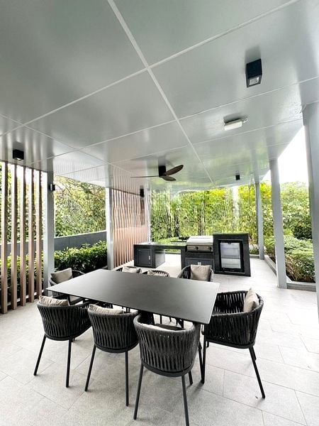 FOURTH AVENUE RESIDENCES 2