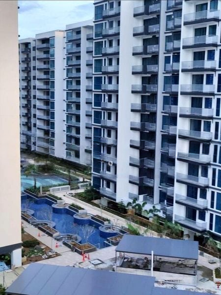 TREASURE AT TAMPINES 10