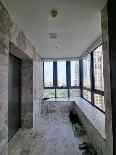CENTENNIA SUITES 6