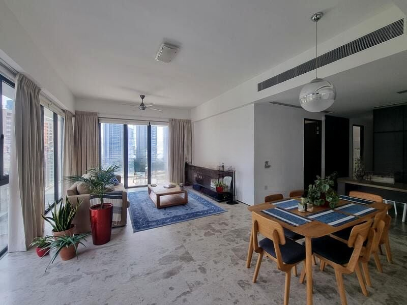 CENTENNIA SUITES 1