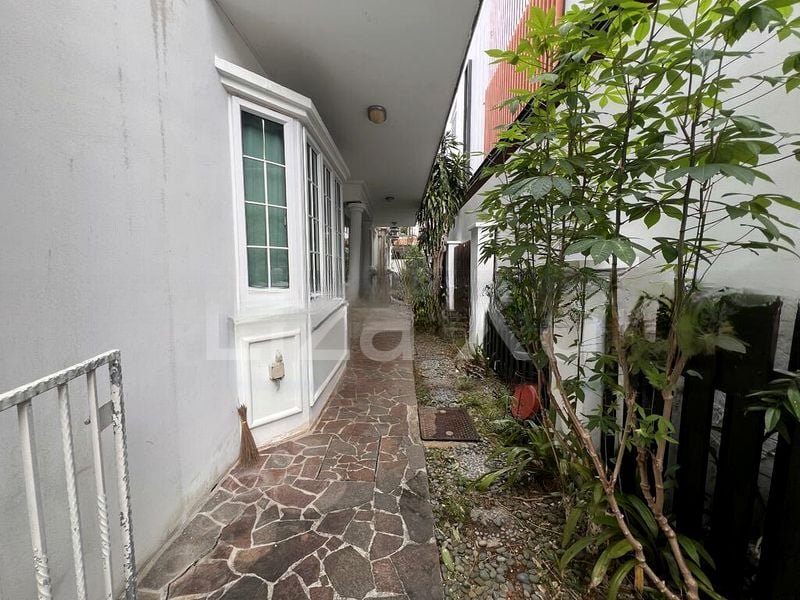 BEDOK PESARI 4