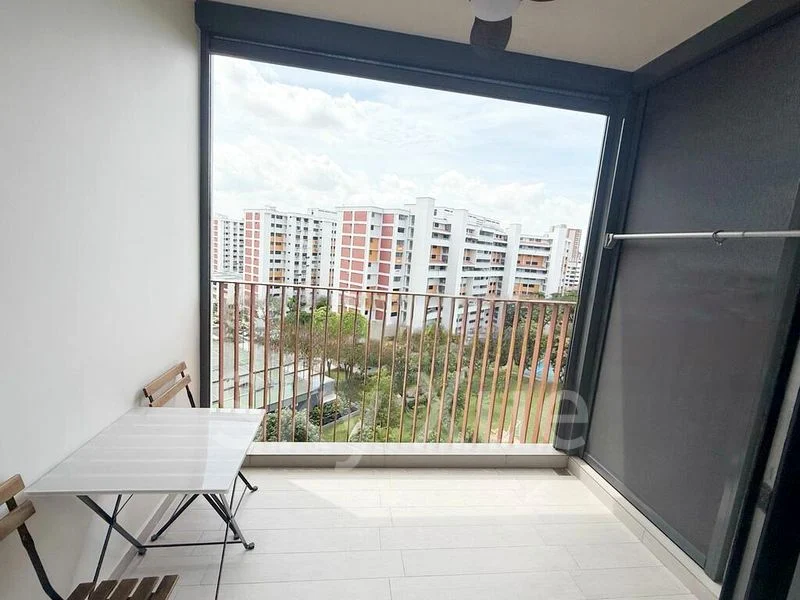 RIVERFRONT RESIDENCES 4