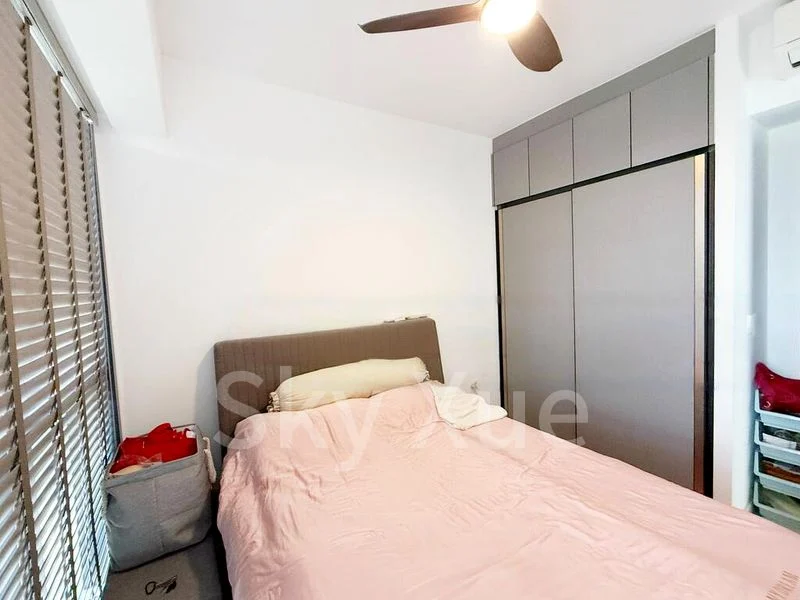 RIVERFRONT RESIDENCES 12