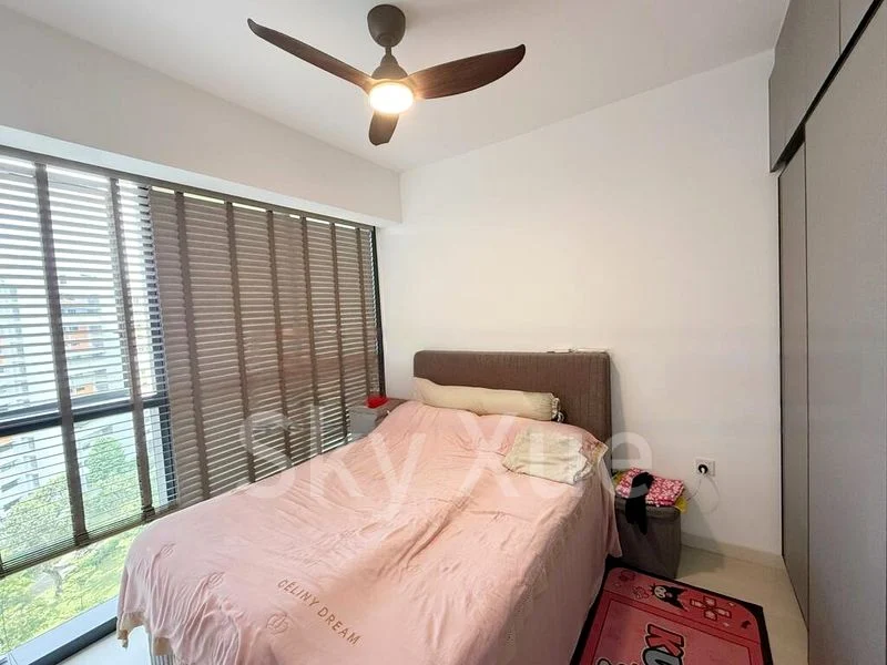 RIVERFRONT RESIDENCES 13