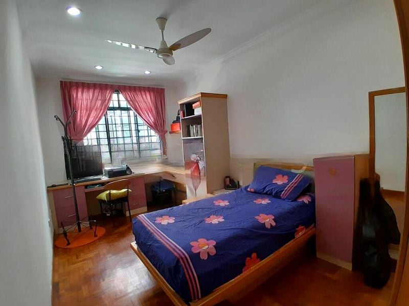 SELETAR HILLS ESTATE 5