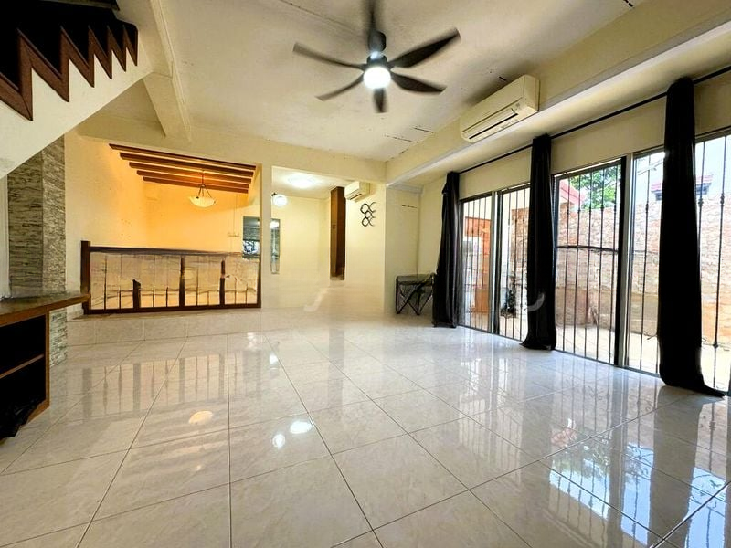 THOMSON GARDEN ESTATE 8