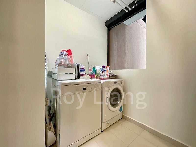 FOURTH AVENUE RESIDENCES 3