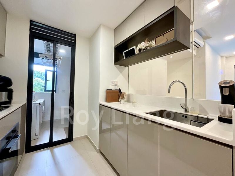 FOURTH AVENUE RESIDENCES 4