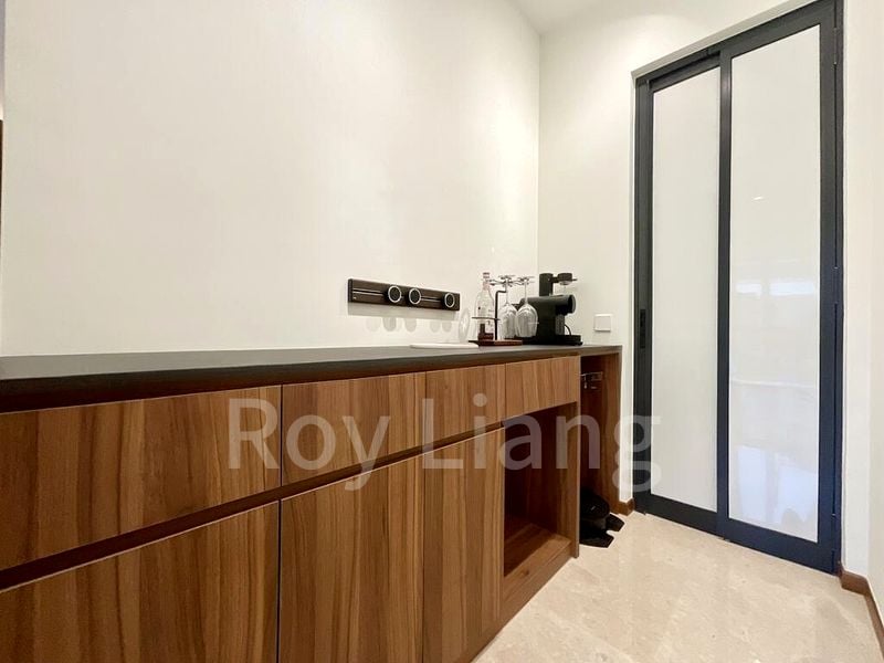 FOURTH AVENUE RESIDENCES 8