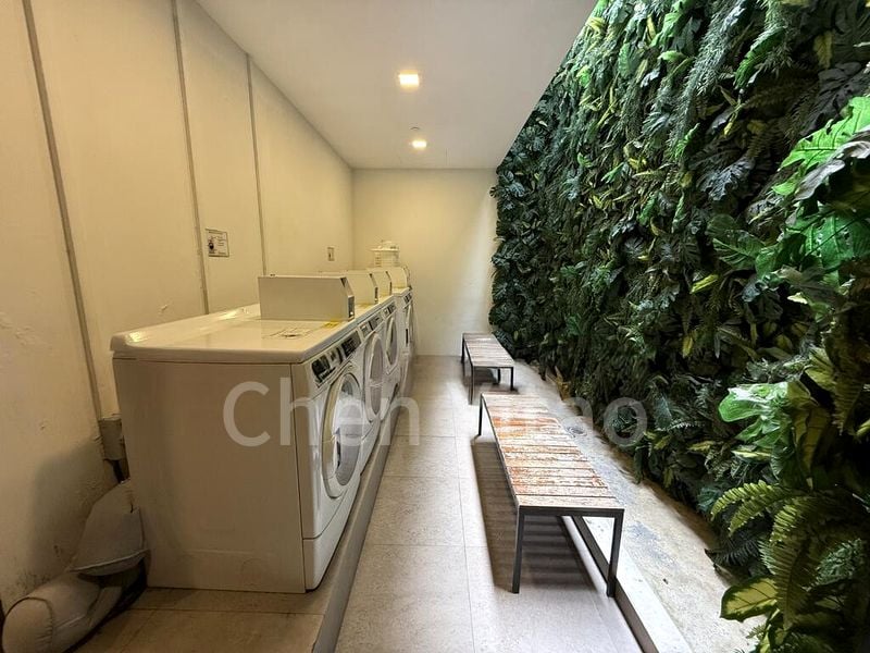 BOTANIQUE AT BARTLEY 9