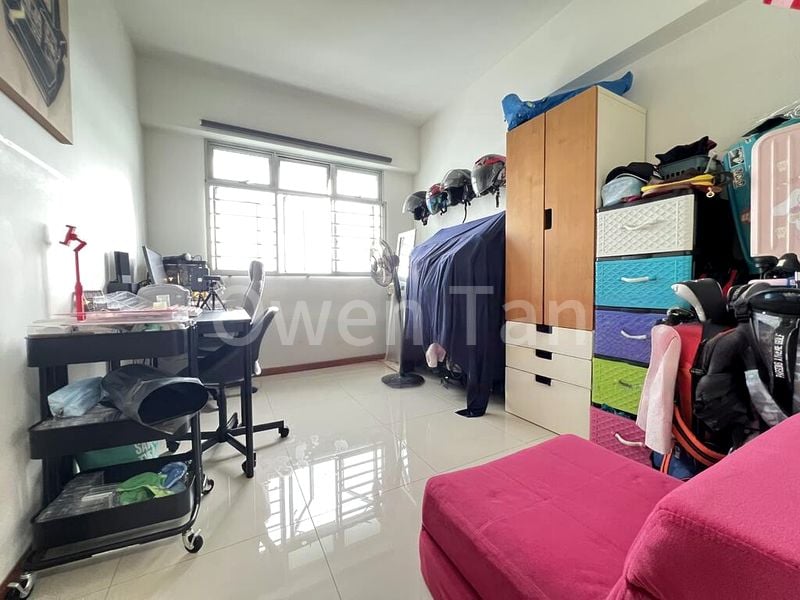 SEMBAWANG CRES 8