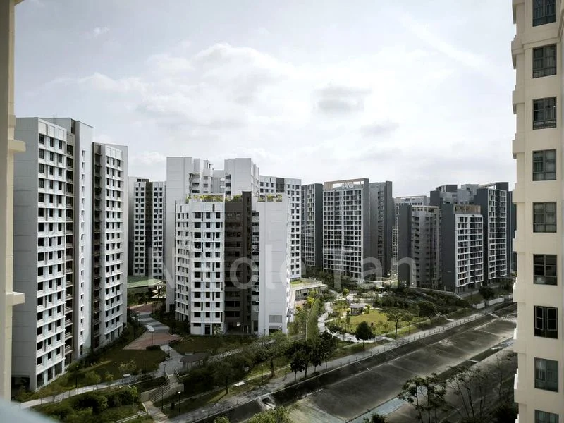 AQUARIUS BY THE PARK 2